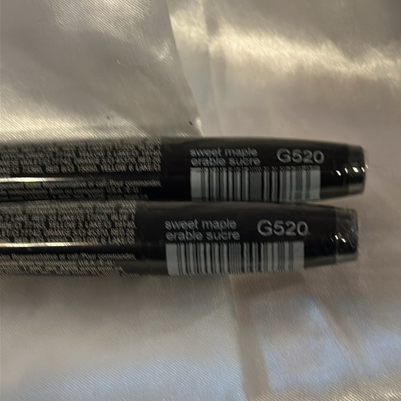 Avon Glazewear Intense Lip Gloss  (2) “Sweet Maple” - Picture 2 of 3